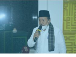 Bupati Dan Wabup Agam Takbiran Bersama di Masjid Nurul Falah, Padang Baru