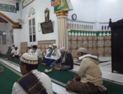 Subuh Keliling, Bupati Bungo Basuh Di Masjid Al-Munawwaroh Tanjung Gedang.