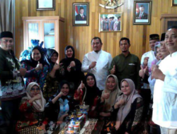 Bupati Bungo Sambut Audiensi  Bersama Honorer R2-R3 Bungo