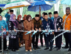 Bupati Bungo Mashuri di Dampingi Ketua DPRD Bungo Buka Pasar Bedug dan Bazar Ramadhan 1446 H