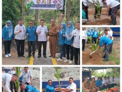 Kalapas Kelas ll B Lubuk Basung Bersama Dinas Pertanian Lakukan Penanaman Pohon Kelapa Dalam Mendukung Ketahanan Pangan