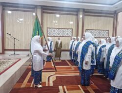 H. Hesti Haris Lantik Pengurus Daerah BKMT Kabupaten Muaro Jambi
