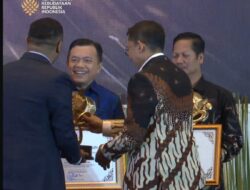 Gubernur Al Haris Terima Penghargaan “Pemerintah Daerah Terbaik” Dari Kementerian Kebudayaan