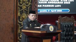 Gubernur Al Haris Sampaikan Jawaban atas Pandangan Umum Fraksi DPRD Terhadap LKPJ 2025, Tegaskan Komitmen Penguatan Fiskal dan Pelayanan Publik