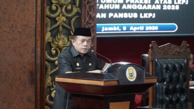 Gubernur Al Haris Sampaikan Jawaban atas Pandangan Umum Fraksi DPRD Terhadap LKPJ 2025, Tegaskan Komitmen Penguatan Fiskal dan Pelayanan Publik