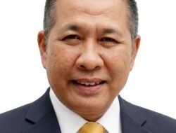 MBG JAMBI: DARI PIRING ANAK MENUJU PENGUATAN EKONOMI DESA Oleh: Ir. Syahrasaddin, M.Si. Tenaga Ahli Gubernur Jambi