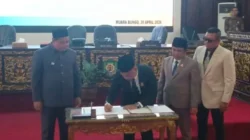 DPRD Bungo Sampaikan Rekomendasi atas LKPJ Bupati dalam Rapat Paripurna