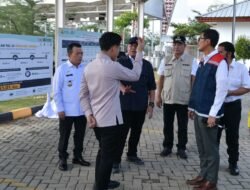 Tinjau Tol Bayung Lencir, Wapres Pastikan Konektivitas Sumatra Berjalan Optimal