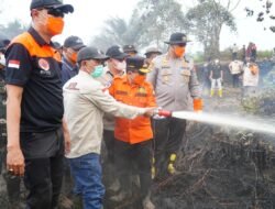 Gubernur Al Haris Turun ke Sarolangun, Pastikan Karhutla Ditangani, Minta Waterbombing untuk Pendinginan