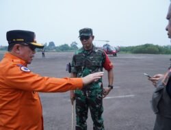 Gubernur Al Haris Bersama Danrem 042/Gapu Patroli Udara Tinjau Karhutla di Tanjab Timur
