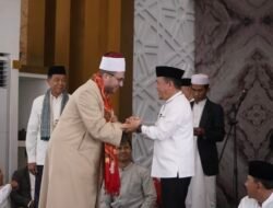 Gubernur Al Haris: Kekuasaan Milik Allah, Perbanyak Shalawat